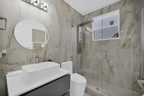11137 NW 72nd Terrace Doral FL 33178