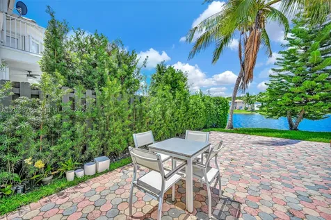 11137 NW 72nd Terrace Doral FL 33178