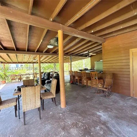 21060 SW 213th Ave, Road Unincorporated Dade FL 33187