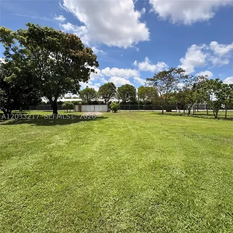 21060 SW 213th Ave, Road Unincorporated Dade FL 33187