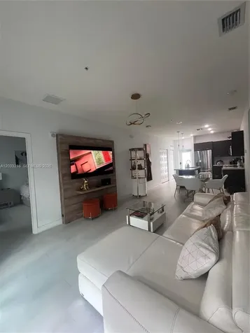 4670 NW 84th Avenue Doral FL 33166