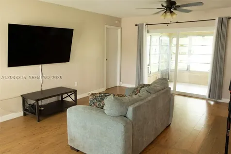 9880 NW 24th Place Sunrise FL 33322