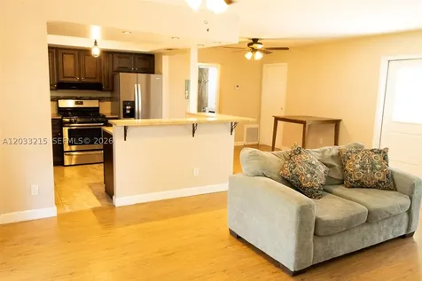 9880 NW 24th Place Sunrise FL 33322
