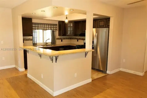 9880 NW 24th Place Sunrise FL 33322