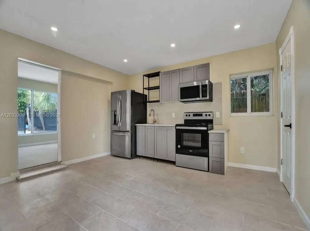 2442 Garfield Street Hollywood FL 33020