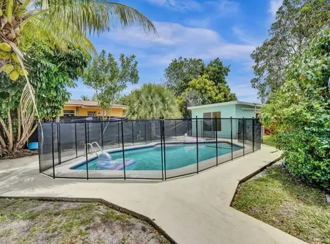 2442 Garfield Street Hollywood FL 33020