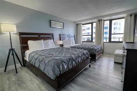 5225 Collins Avenue Miami Beach FL 33140