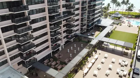5225 Collins Avenue Miami Beach FL 33140