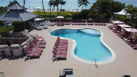 5225 Collins Avenue Miami Beach FL 33140