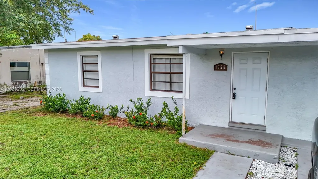 1838 Lauderdale Manor Drive Fort Lauderdale FL 33311