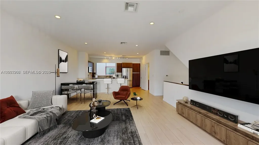 113 NE 6 Fort Lauderdale FL 33304