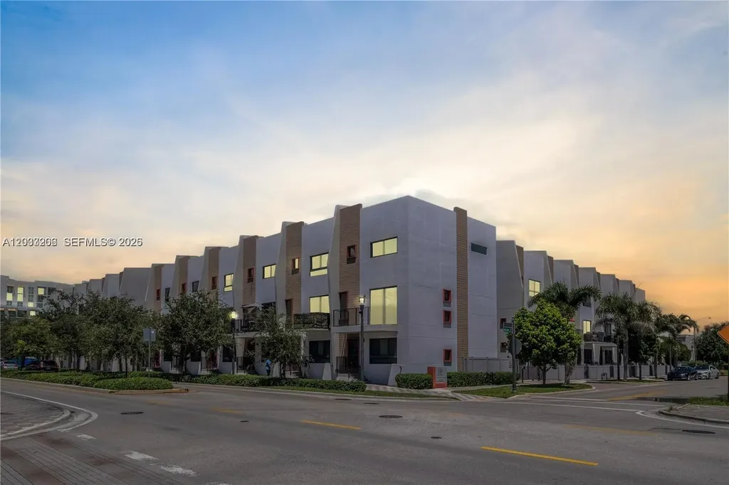 113 NE 6 Fort Lauderdale FL 33304