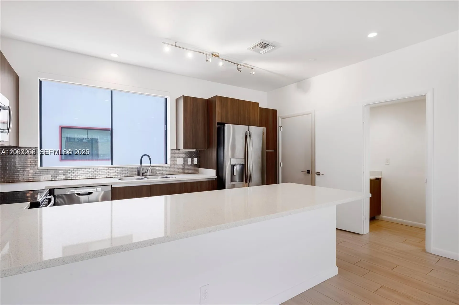 113 NE 6 Fort Lauderdale FL 33304