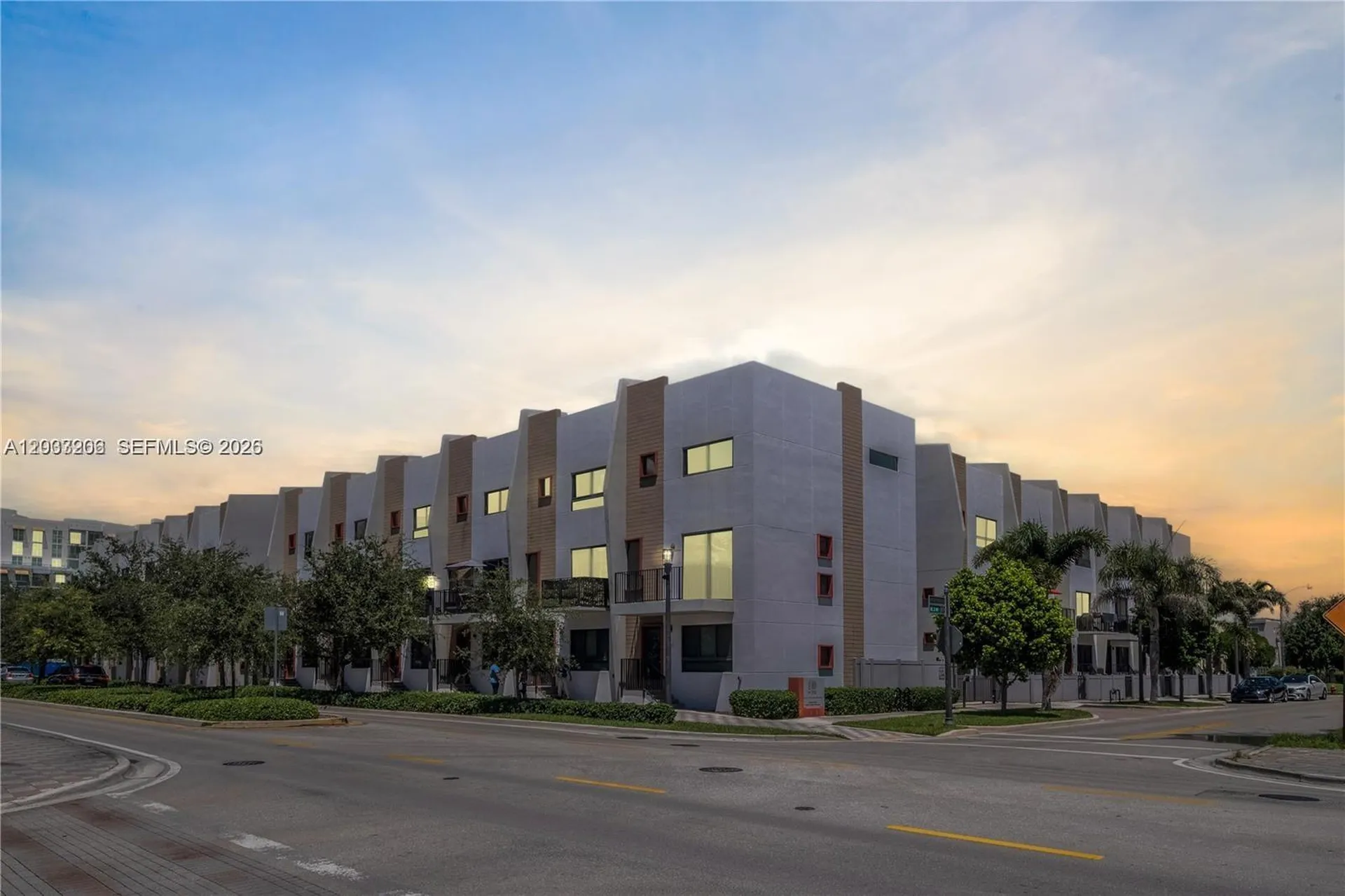 113 NE 6 Fort Lauderdale FL 33304