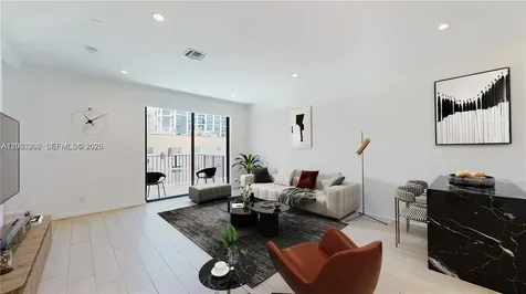 113 NE 6 Fort Lauderdale FL 33304