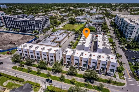 113 NE 6 Fort Lauderdale FL 33304