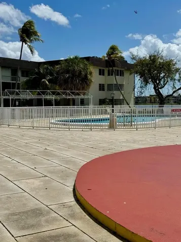 1400 NE 191st Street Miami FL 33179