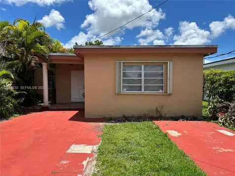 211 NW 60th Avenue Miami FL 33126
