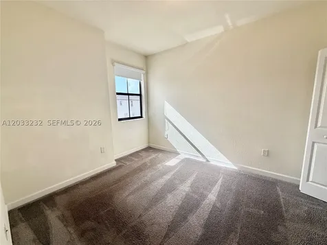11119 W 34th Way Hialeah FL 33018