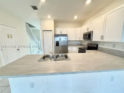 11119 W 34th Way Hialeah FL 33018