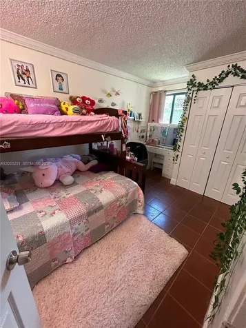 10284 NW 9th St Circle Miami FL 33172