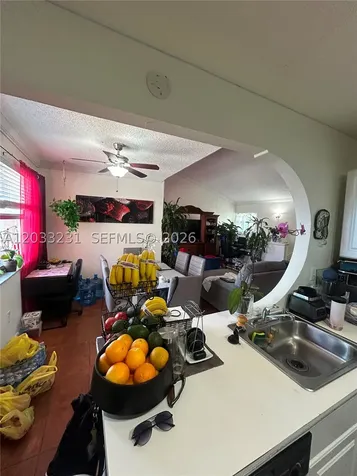 10284 NW 9th St Circle Miami FL 33172