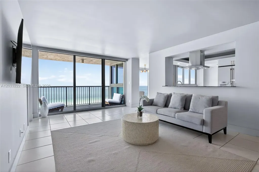 2655 Collins Avenue Miami Beach FL 33140