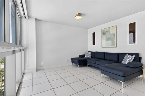 2655 Collins Avenue Miami Beach FL 33140