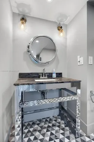 2655 Collins Avenue Miami Beach FL 33140