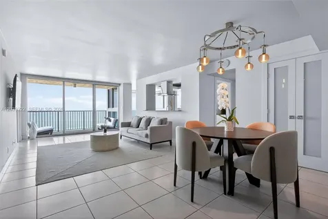 2655 Collins Avenue Miami Beach FL 33140