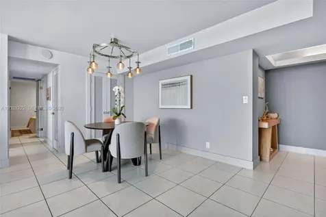 2655 Collins Avenue Miami Beach FL 33140