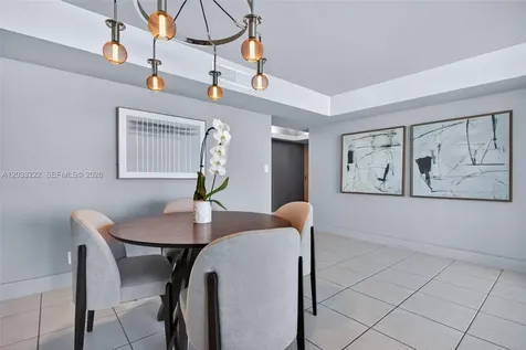 2655 Collins Avenue Miami Beach FL 33140