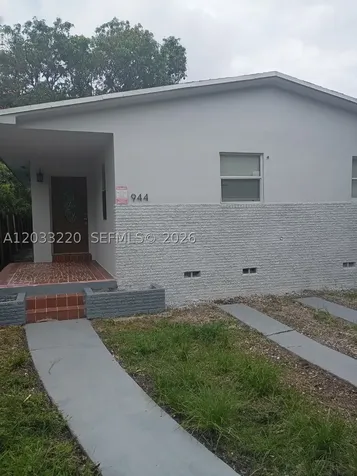 944 NW 51st Street Miami FL 33127