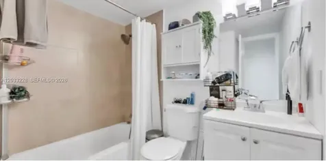 4841 NW 7th Street Miami FL 33126
