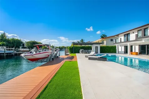1942 NE 119th Road North Miami FL 33181