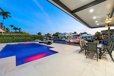 1942 NE 119th Road North Miami FL 33181