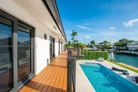 1942 NE 119th Road North Miami FL 33181