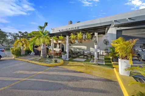5405 NW 82nd Avenue Doral FL 33166