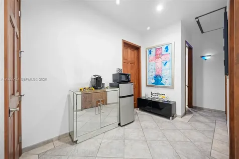 5405 NW 82nd Avenue Doral FL 33166