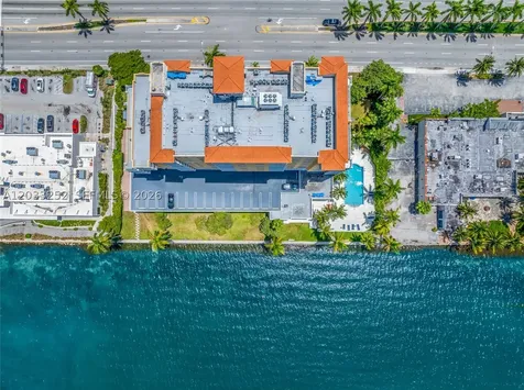 1625 Kennedy Causeway North Bay Village FL 33141