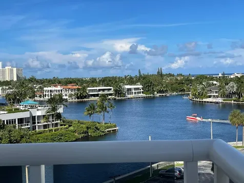 20505 E Country Club Drive Aventura FL 33180