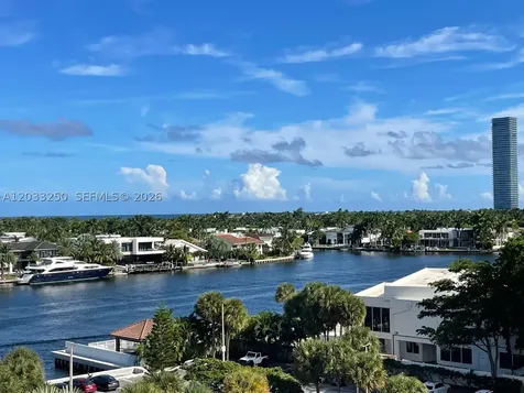 20505 E Country Club Drive Aventura FL 33180