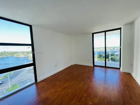 20505 E Country Club Drive Aventura FL 33180