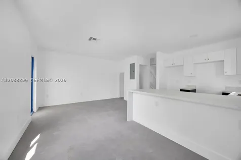 2780 NW 44th Street Miami FL 33142