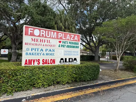 8688 NW 44 Street Sunrise FL 33351