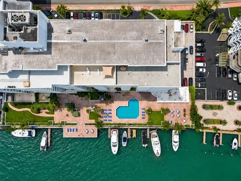 5700 Collins Avenue Miami Beach FL 33140