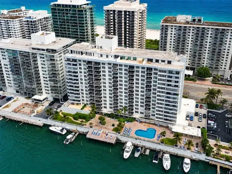 5700 Collins Avenue Miami Beach FL 33140