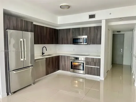 488 NE 18th Street Miami FL 33132