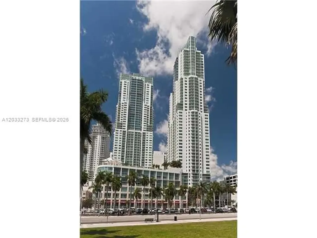 253 NE 2nd Street Miami FL 33132