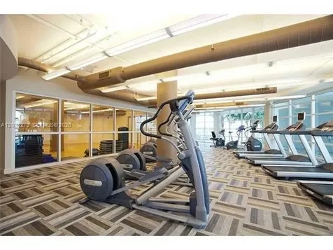 253 NE 2nd Street Miami FL 33132